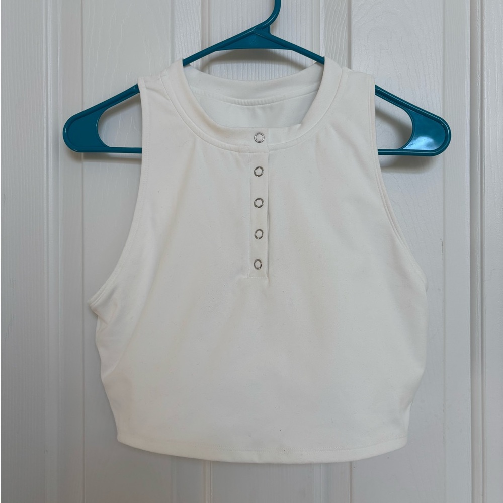 Ptula Henley crop top